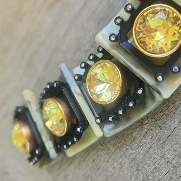 HTF ☆ Brulee Bracelet -- Very Unique Design - Picture 5 of 7